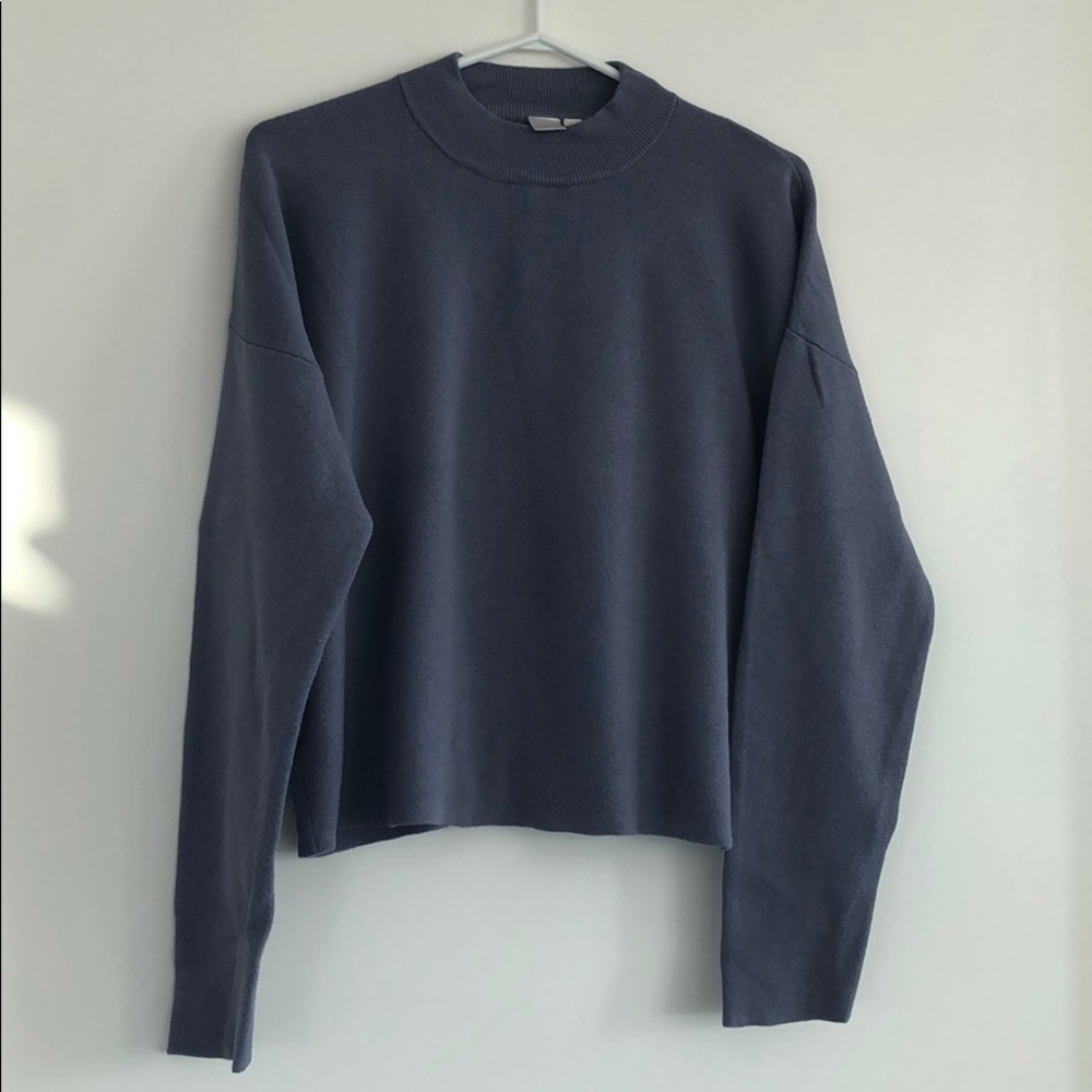 Simons sweater